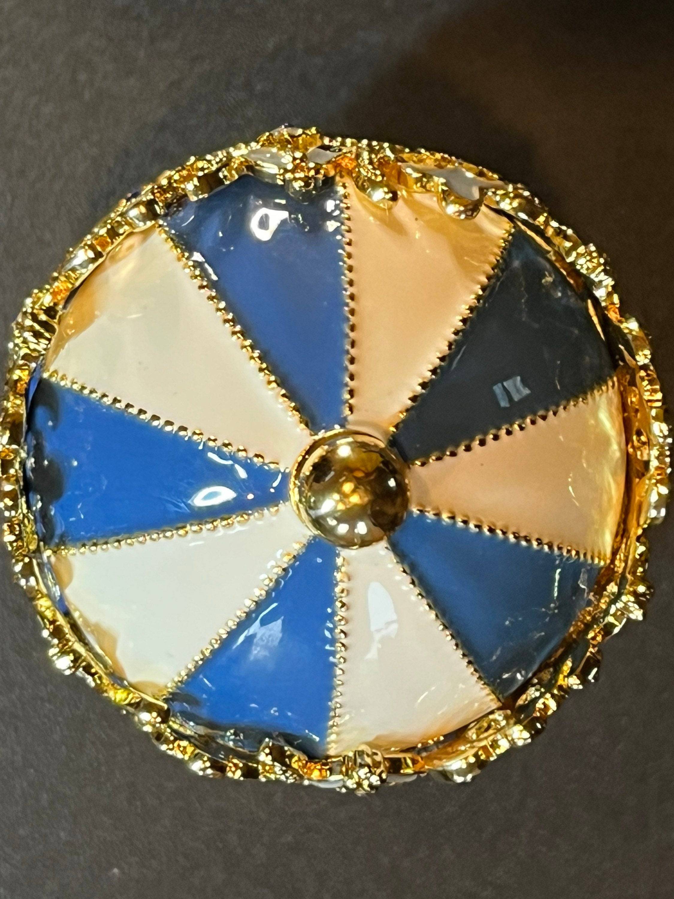 Music Boxes Crown Heritage Collectibles
