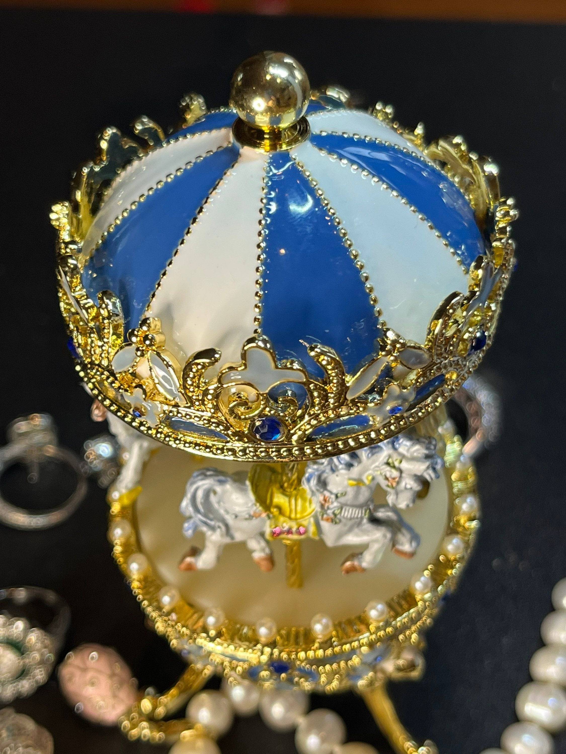 Music Boxes Crown Heritage Collectibles