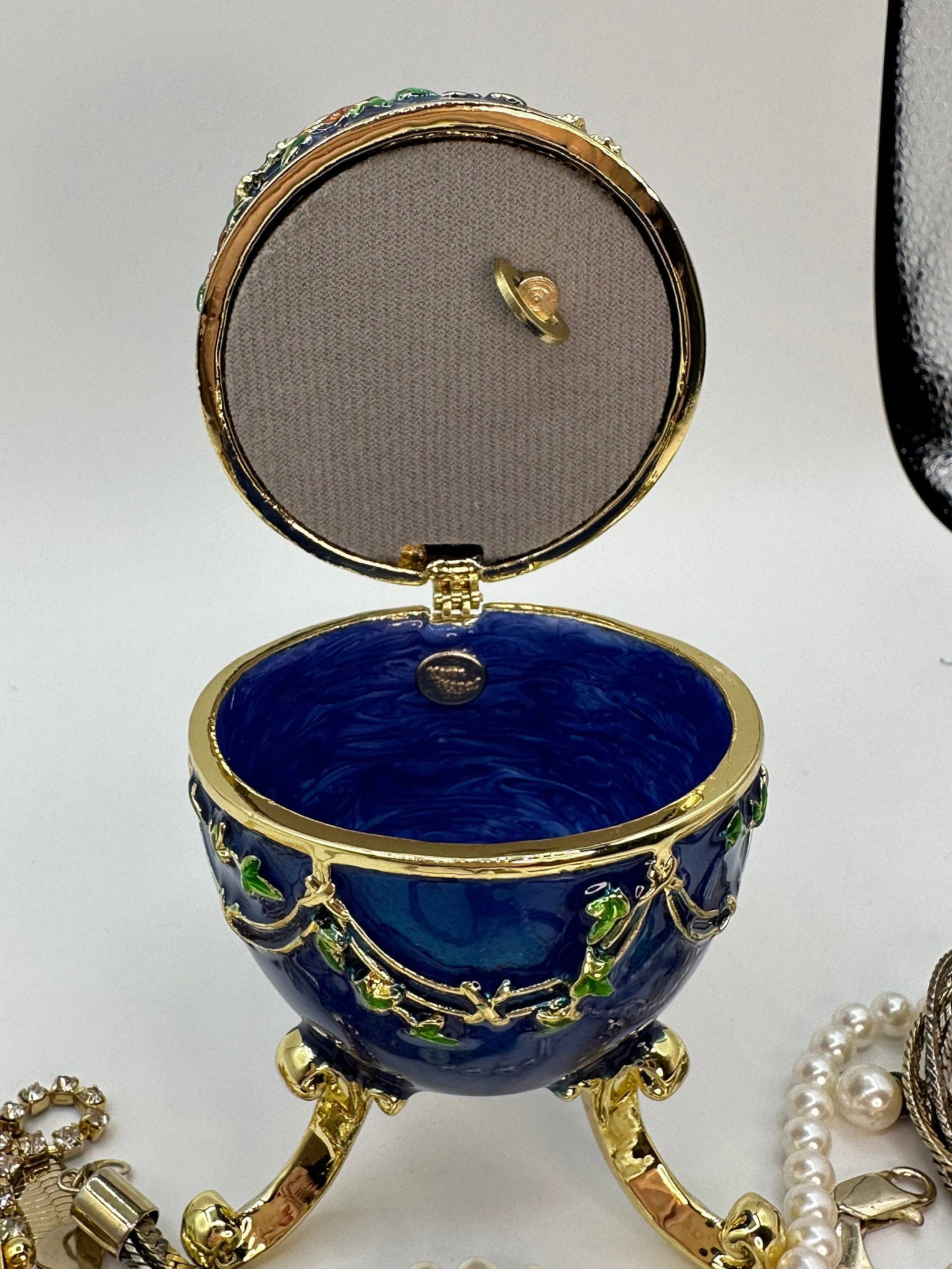 Music Boxes Crown Heritage Collectibles